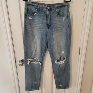 American Eagle Ripped Mom Jeans Size 12 Long
